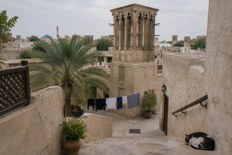 Walking tour in Old Dubai with local
